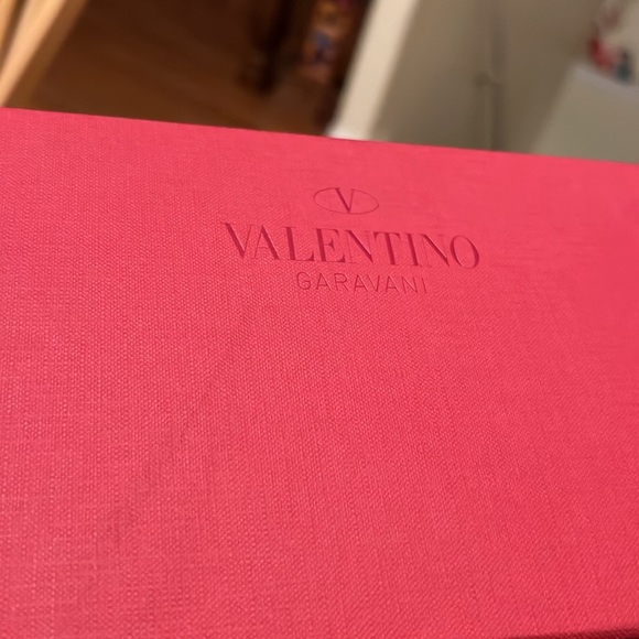 Beautiful Valentino wallet - Picture 11 of 14